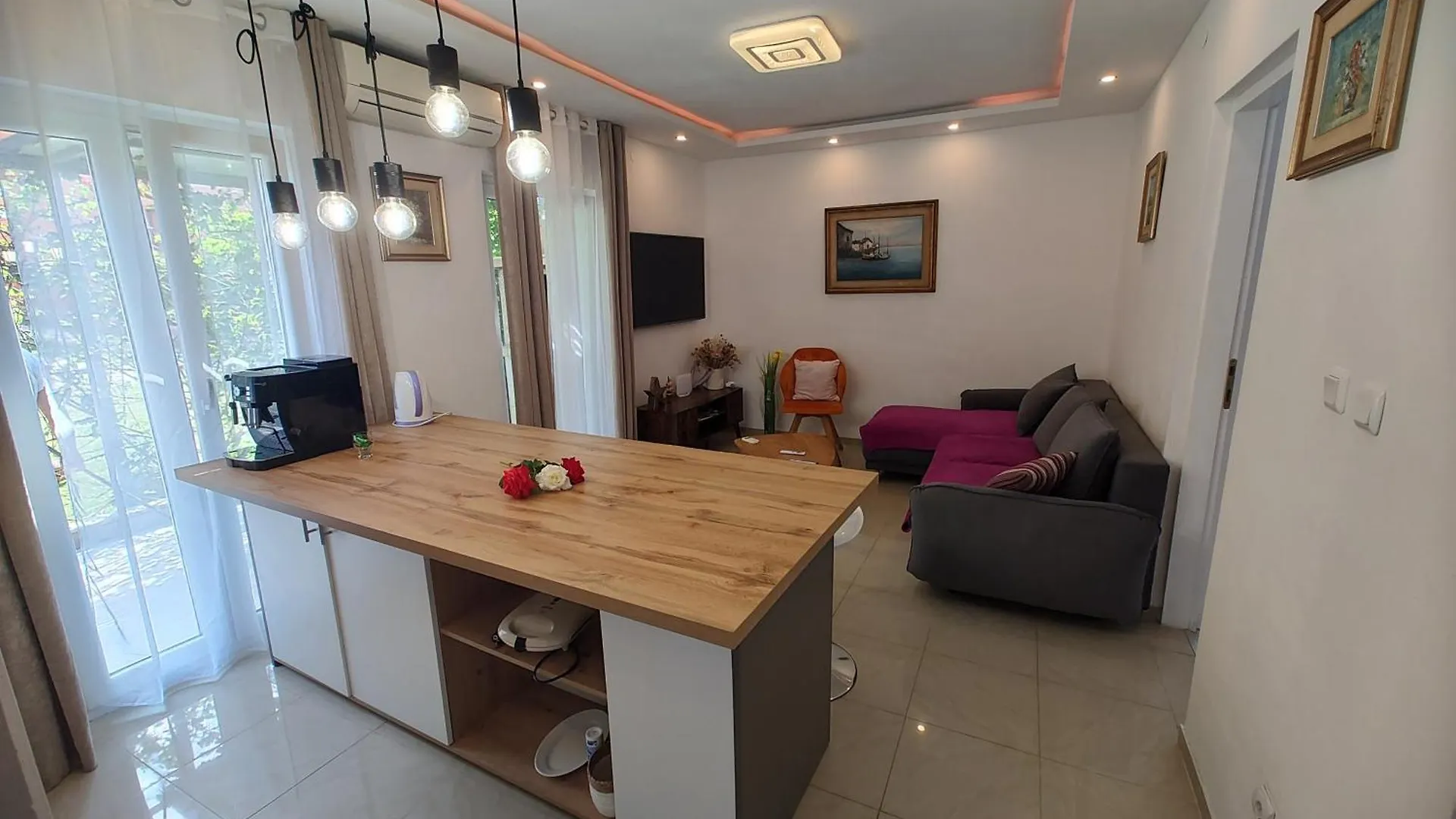 Holiday Home & Apartments Primavera Pula