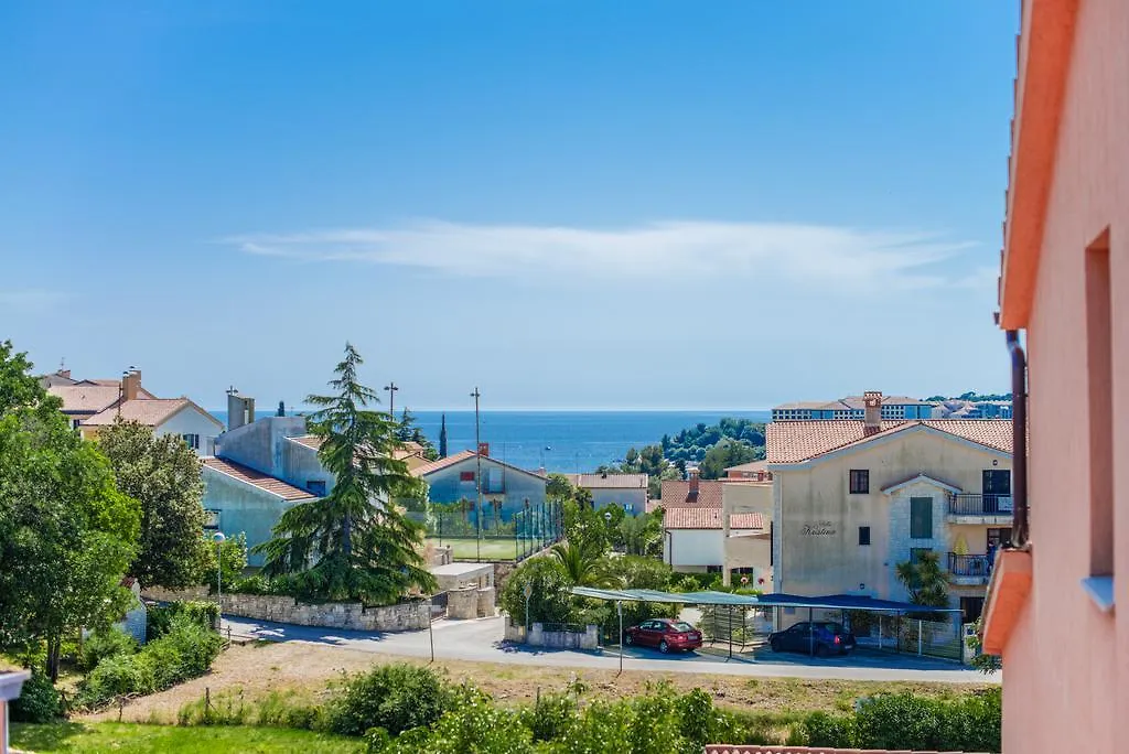 Holiday Home & Apartments Primavera Pula 0*,  Kroatien