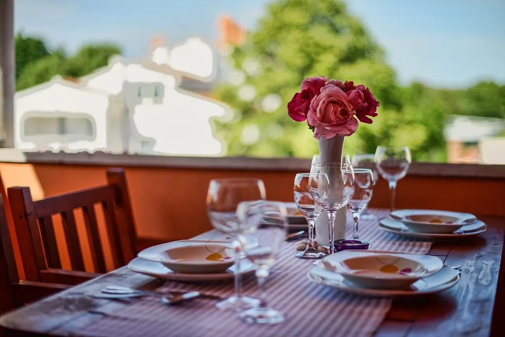 Holiday Home & Apartments Primavera Pula Kroatien