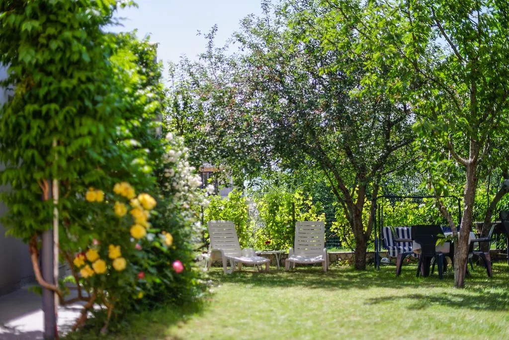 Holiday Home & Apartments Primavera Pula Kroatien